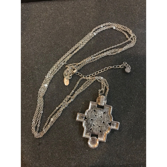 Lia Sophia 2" Light Green Pendant Silver Tone Double Chain Necklace 18"+ - Picture 3 of 4